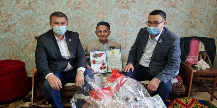 Жеңіс жеңімпазына құрмет көрсетті