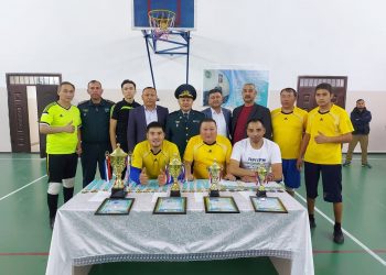 Ұстаздар арасында  волейболдан жарыс өтті