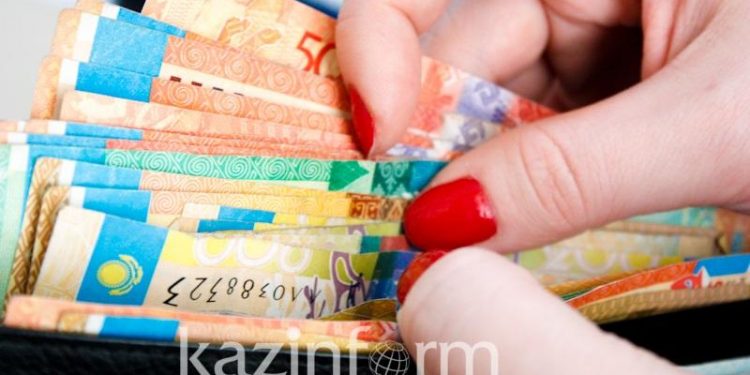 Ең төменгі жалақының өсуі: Биыл қанша адамның табысы артады