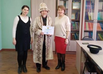 82 жастағы кентаулық қария ағылшын тілін үйреніп жүр