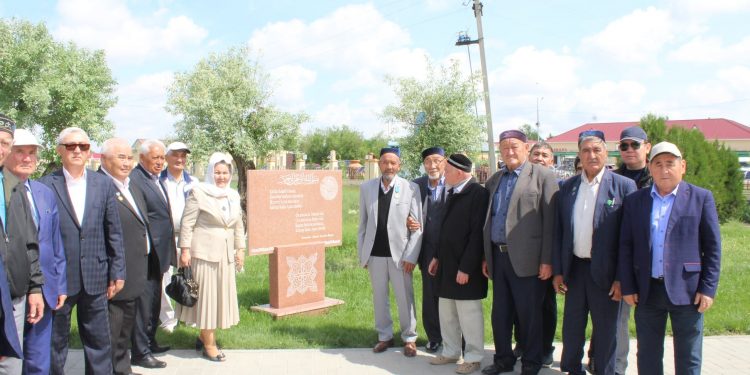 Кентаулық қариялар киелі жерлерге зиярат жасады
