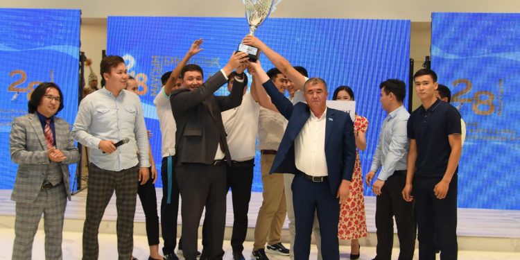 Мереке қарсаңында бақ қызметкерлері марапатталды