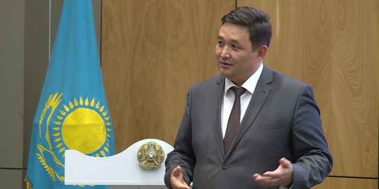 Мемлекеттік қызметшілерге дағдарыс кезеңіндегі коммуникация бойынша шеберлік сабағы өтті