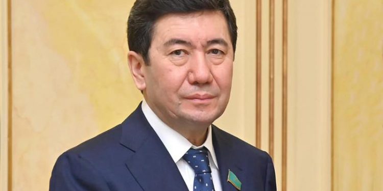 ҚР Парламент Мәжілісінің төрағасы Ерлан Қошанов референдум туралы пікір білдірді