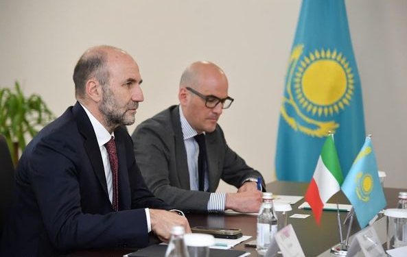 Түркістанға әлемге әйгілі компания өкілдері келіп, жаңартылатын электр көздерін дамыту барысын талқылады