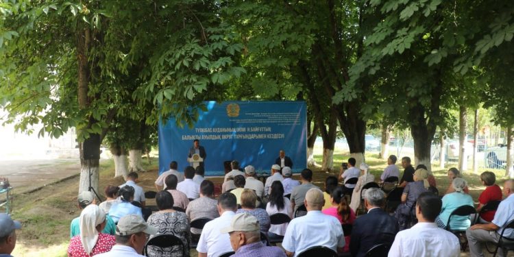 «Ауыл-ел бесігі»: Түлкібастағы Балықты ауылының жолдары 100 пайыз жөнделеді