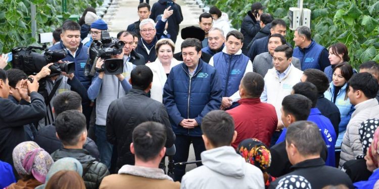 Сауран жастары Ерлан Қошановқа ұсыныстарын айтты