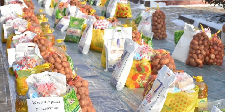 Түркістанда 100 отбасыға азық-түліктер үлестірілді