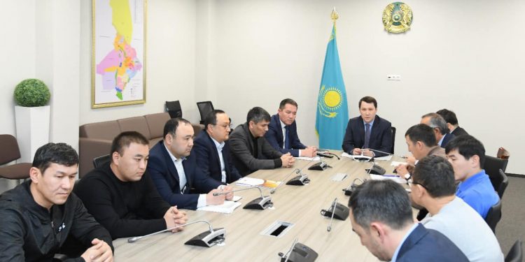 Түркістанда облыс басшылығы мен жылыжай иелері бас қосты