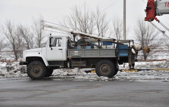 Түркістан облысында құлаған электр бағаналары қалпына келтіріліп жатыр