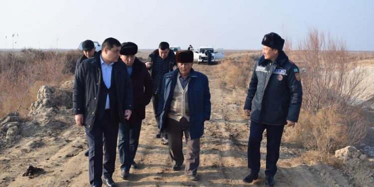 Отырар ауданында су тасқынының алдын алу жұмыстары қарқынды