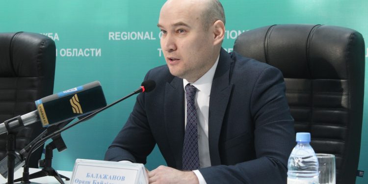 ЖОО-ның үздік түлектері мемлекеттік қызметке конкурссыз тағайындала алады