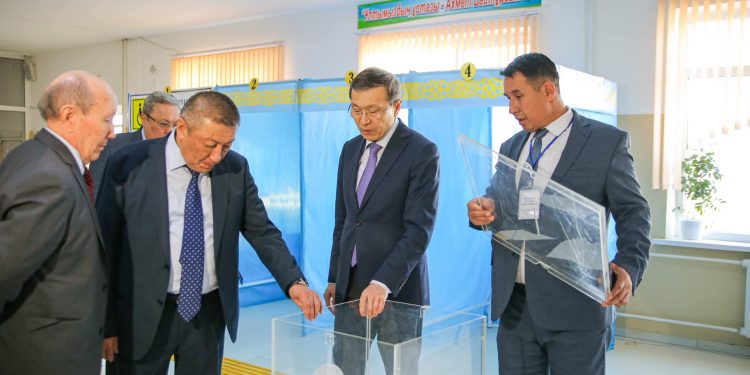 ОСК төрағасы сайлау науқанына дайындық барысымен танысты