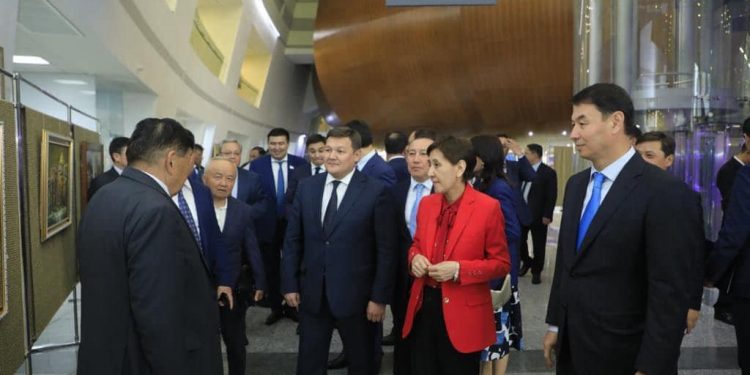 Астанада Түркістан өңірі тарихынан сыр шертетін көрме ұсынылды