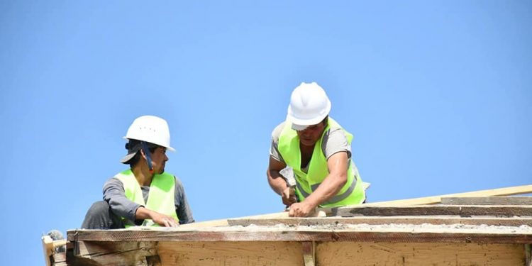 Ордабасы ауданында көпқабатты ескі үйлер жаңартылып жатыр