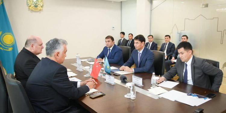 Дархан Сатыбалды Түркия инвесторларымен кездесті