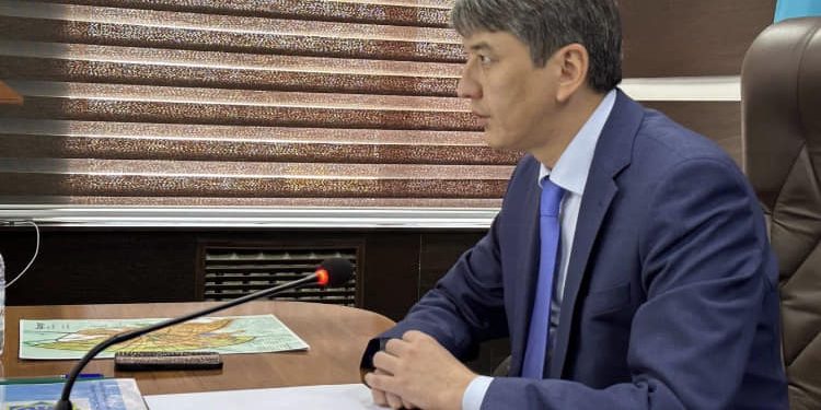 Сайрам ауданы Қарамұрт ауылының тұрғындарына «Қаз ТрансГаз» АҚ-на өту қажеттігі туып отыр