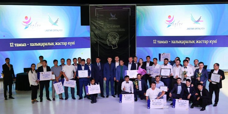 Түркістанда «AL-FARABI» интеллектуалды сайысы өтті