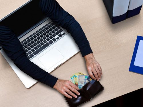 Екі факторлы аутентификация интернет алаяқтықтан қорғайды