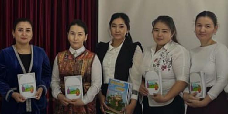 Түлкібастық тәрбиешілер авторлық бағдарламаларын таныстырды