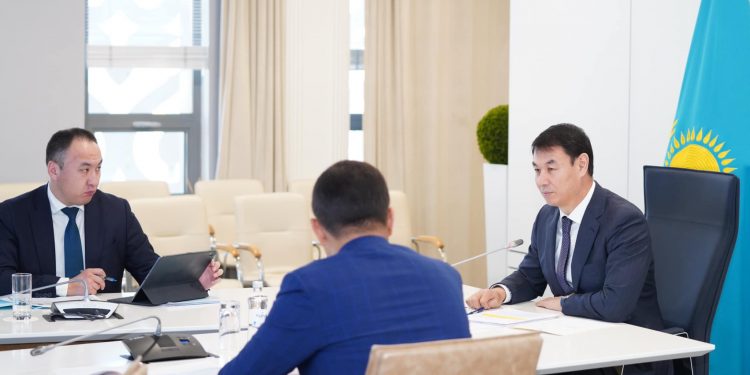 Дархан Сатыбалды білім саласындағы мәселелер бойынша тапсырма берді
