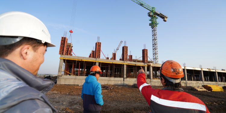 Түркістан қаласында «Жайлы мектеп» жобасы аясында 2000 орындық мектептің құрылысы жүріп жатыр