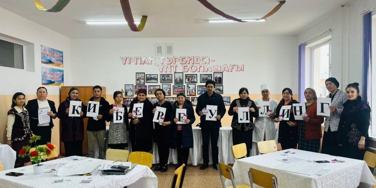 Ұстаздар ата-аналарға сабақ өтті