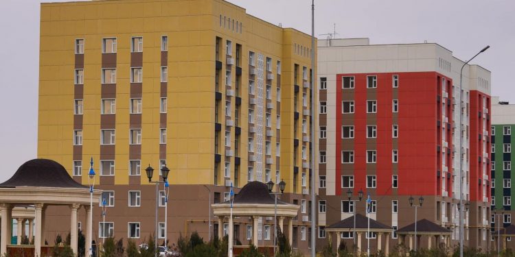 Түркістан облысында 5 мыңнан астам адам тұрғын үй кезегінен шығарылды