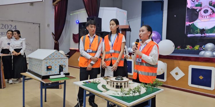 Арыста «BilimSTARS» зияткерлік сайысы өз мәресіне жетті