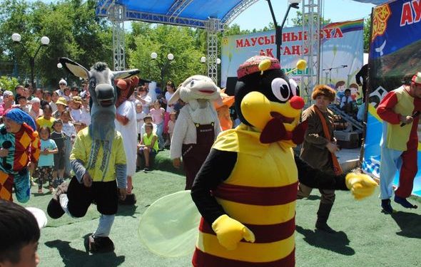 Созақта балалар мерекесі аталып өтті