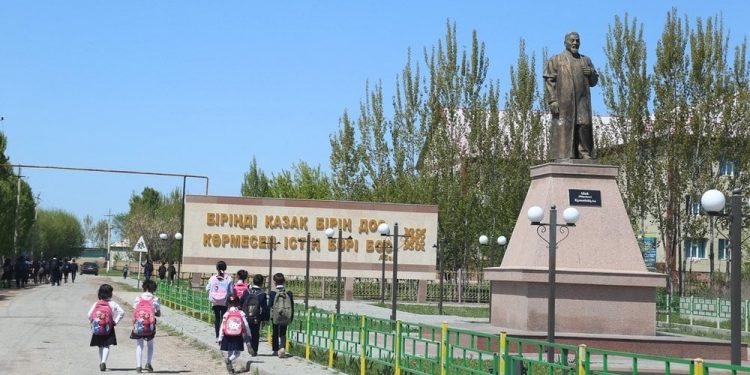 Келестік оқушы университетке грант ұтып алды