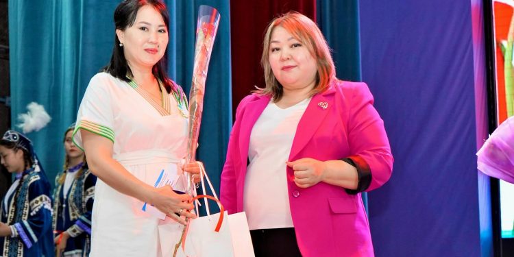 Кентауда медицина қызметкерлері күні аталып өтті