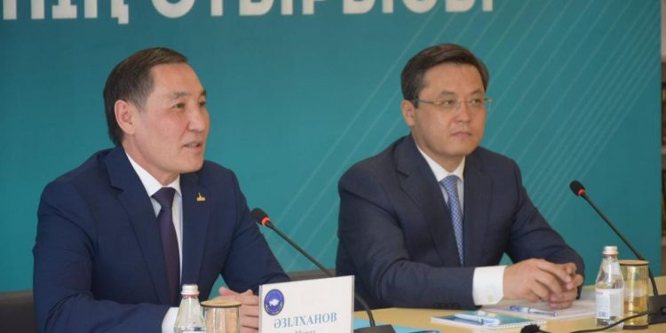 Түркістанда «Ел бақыты – еңбек пен бірлікте» тақырыбында облыстық қха-ның ххvi сессиясы өтті