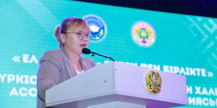 «Сәлем салу — келіндік міндетім, үлкендердің батасын алу — мен үшін мәртебе» — кентаулық Елена Стребкова