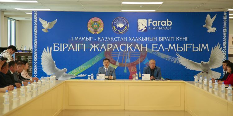 Ассамблея мүшелерінің қатысуымен «Бірлігі жарасқан ел мығым» атты дөңгелек үстел өтті