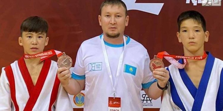 Республикалық қазақ күресінен кентаулық спортшылар жүлдемен оралды