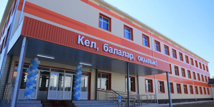 Арыста 300 орындық жаңа оқу ғимараты пайдалануға берілді