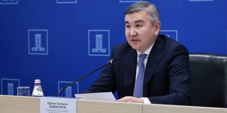 Үкімет ішкі нарықты тауарлармен қамтамасыз ету, бәсекелестікті реттеу және қорғау есебінен инфляцияны тежеу жөніндегі шаралар кешенін жалғастырады