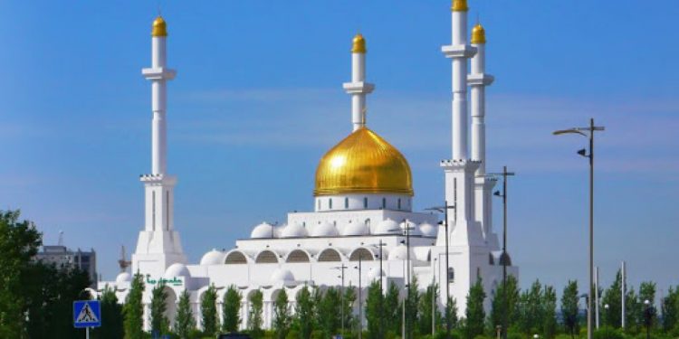 Ислам шариғаты шеңберінде салт-дәстүрдің үкімі