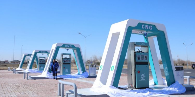 Түркістанда автокөлік компрессорлық газ құю станциясы бар заманауи сервистік орталық іске қосылды
