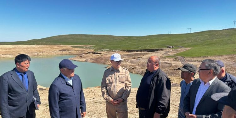 Су ресурстары министрі Төлеби ауданындағы «Қарақуыс» су қоймасының құрылысымен танысты