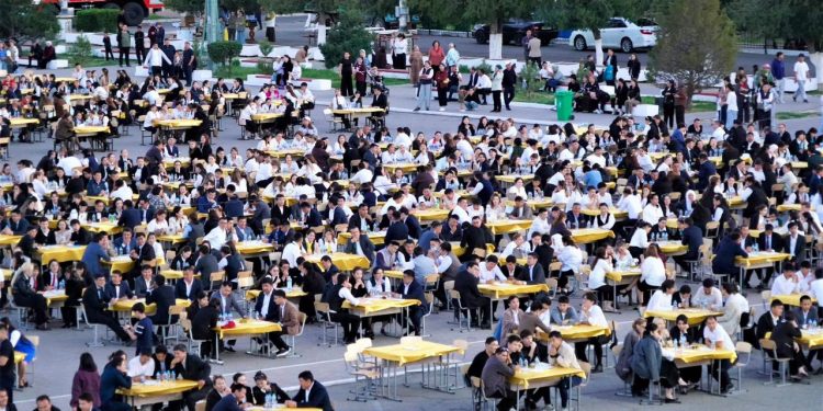 Кентауда бір мезетте 2500-ге жуық адам қатысқан республикалық «Al-farabi» интеллектуалды ойыны өтті