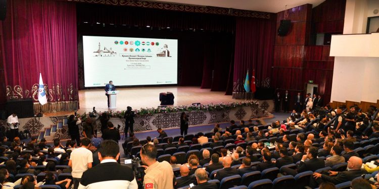 Түркістанда «Қожа Ахмет Ясауи ізімен қолөнершілер» атты халықаралық мәдени және ғылыми симпозиум өтіп жатыр