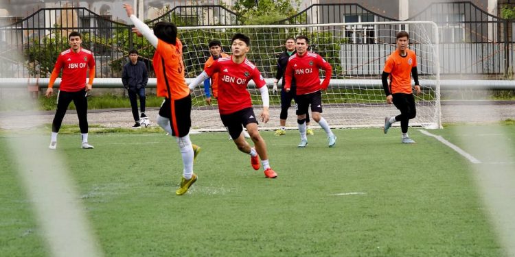 Кентауда кіші футболдан республикалық турнир өтті