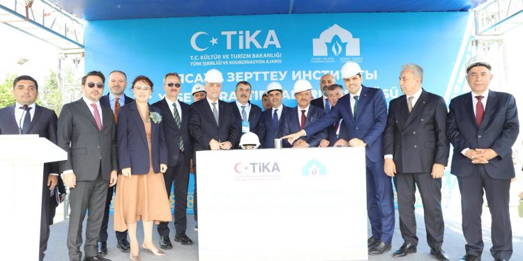 Түркістанда Ясауи ғылыми-зерттеу институтының капсуласы салынды