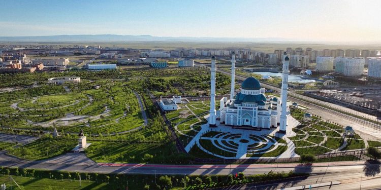 Мемлекет басшысы: «Бүгінде Түркістан – көне мен келешекті тоғыстырған шырайлы шаһар»