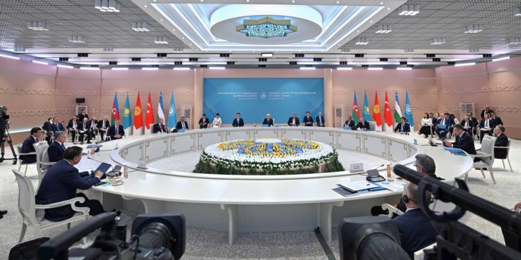 Президент: «“Qoja Ahmet Yasaui” ордені – күллі түркі дүниесі үшін маңызы зор марапат»