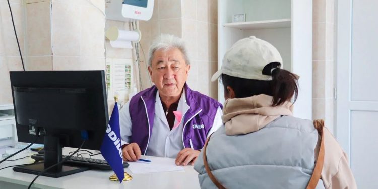 Бейінді мамандар қазақстандықтарға кеңес береді: өңірлерде «Әділет Керуені» көшпелі қабылдаулары басталды