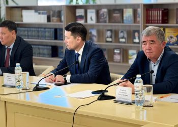Түркістанда «Қазақ газеттері» ЖШС бас директоры Ержан Байтілеспен кездесу өтті