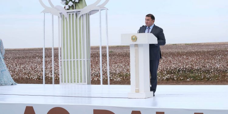 «AQ-DALA – 2026»: Түркістан облысында мақташыларға құрмет көрсетілді
